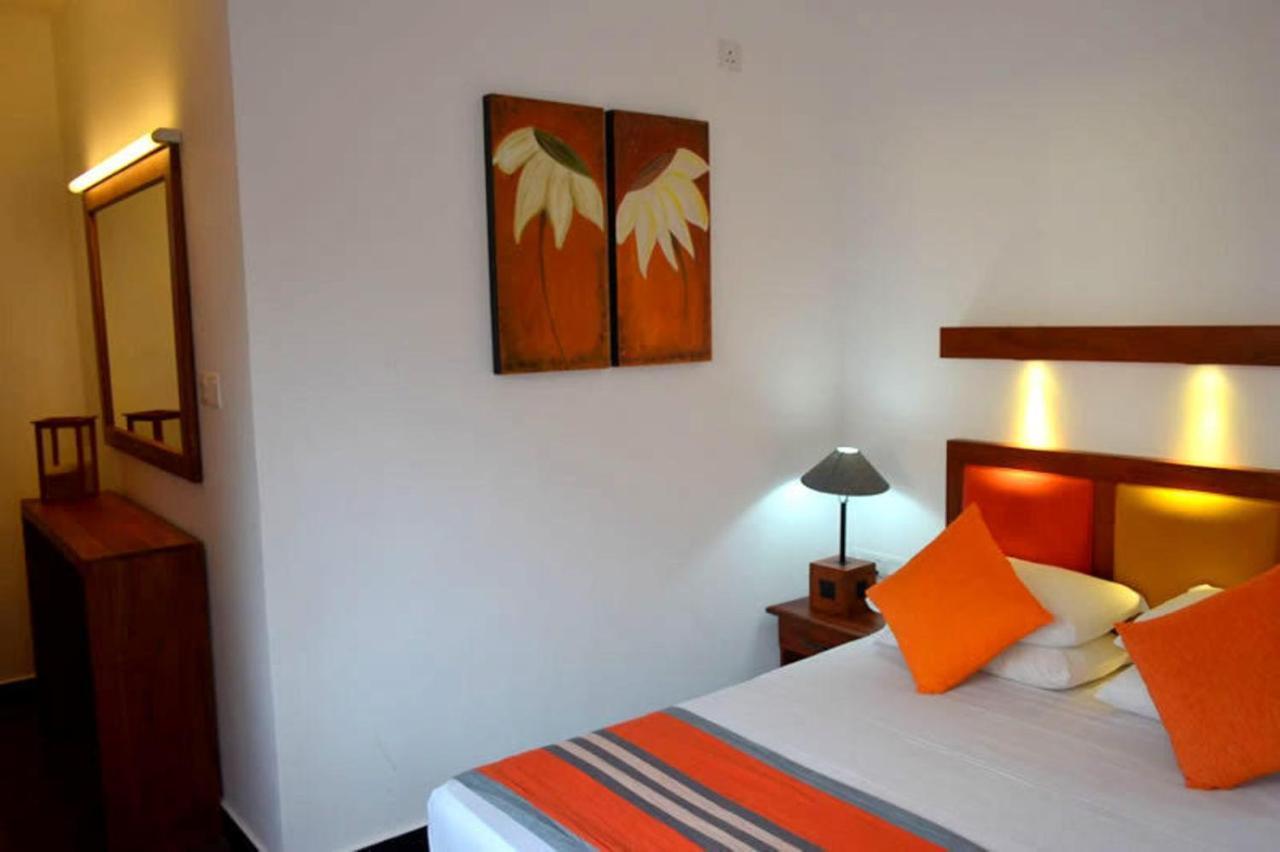 Star Beach Guest House Negombo Eksteriør bilde