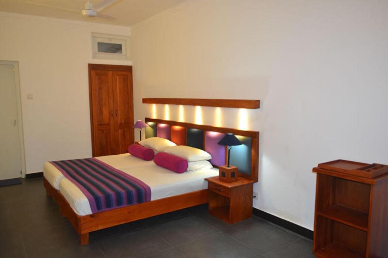 Star Beach Guest House Negombo Eksteriør bilde
